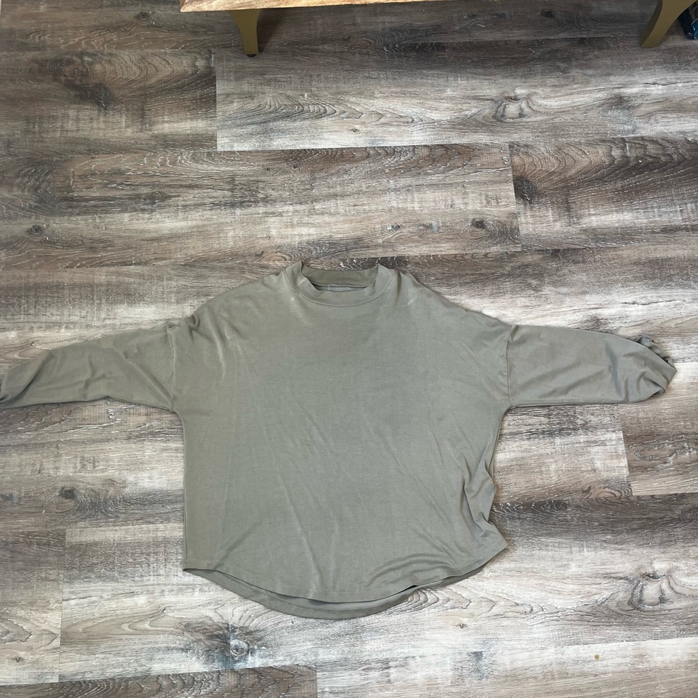 Madewell Women’s Sage Green Mockteck Longsleeve - size Medium